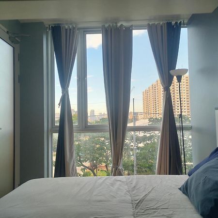 Bay Garden Club And Residences Pasay Extérieur photo